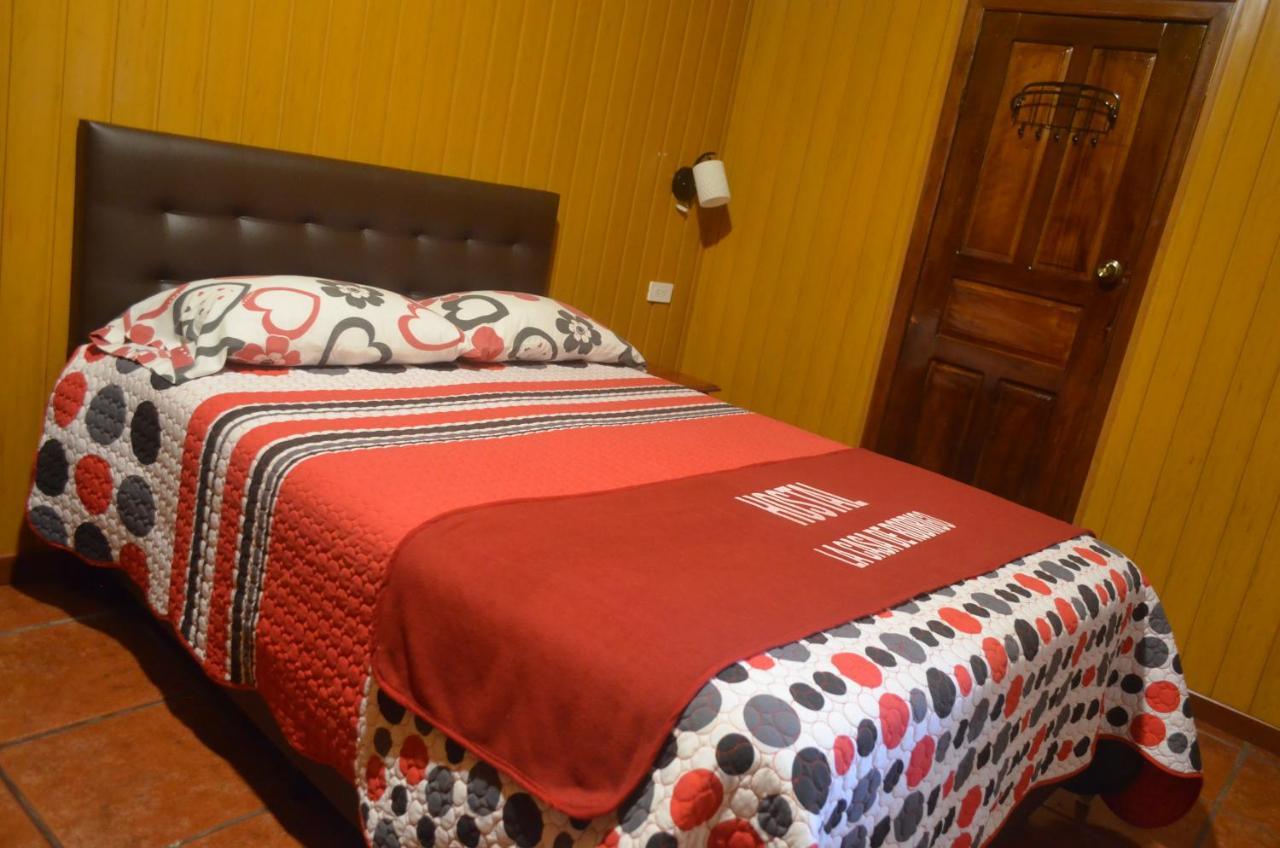 Hostal La Casa De Rodrigo Baeza ภายนอก รูปภาพ